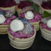 Салата от херинга под кожено палто в тарталети (проста и вкусна рецепта)...