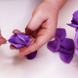 Цветя от гофрирана хартия