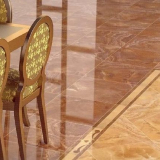 Глазирана порцеланова плочка: какво е това, хлъзгаво или не