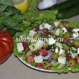 Гръцка салата със сирене: класическа рецепта