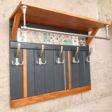 Закачалки в коридора: сортове, избор, идеи