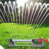 Поливане на парцел: подробно описание на съвременните системи и опции за тяхното използване (145 снимки)