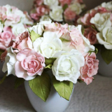 Роза от фоамиран: тайни на ръчните майстори и стъпка по стъпка майсторски класове