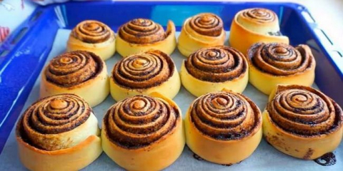 Канела и захарни кифлички - 8 прости рецепти във фурната
