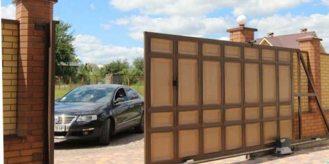 Плъзгащи се порти: 140 снимки на технология за монтаж и основни идеи за инсталиране на ограда с порти