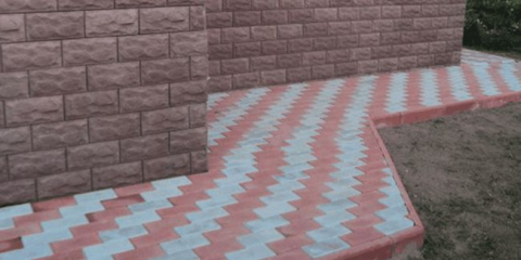 Скостка около къщата от настилки със собствените си ръце