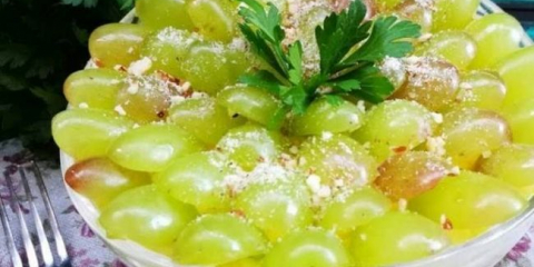 Салата тифани с пилешко и грозде: 10 рецепти