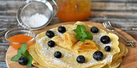 Палачинки с крем с мляко и вряща вода: 5 вкусни рецепти за тънки палачинки с дупки